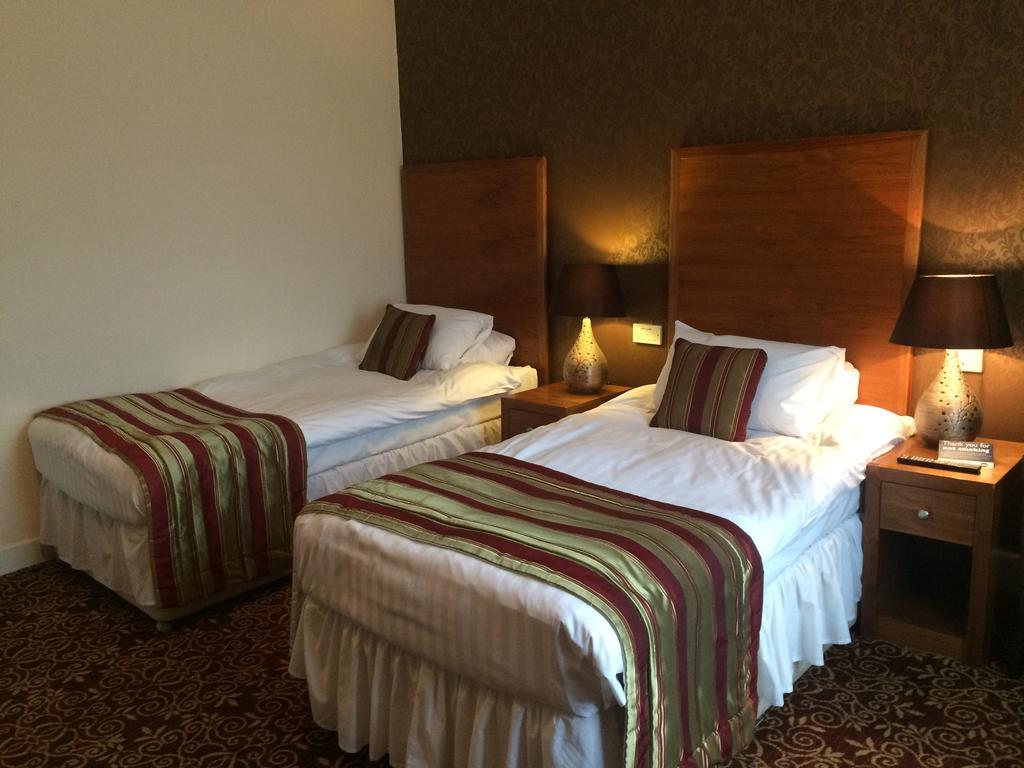 The Three Tuns Hotel Wetherspoon ثيرسك الغرفة الصورة