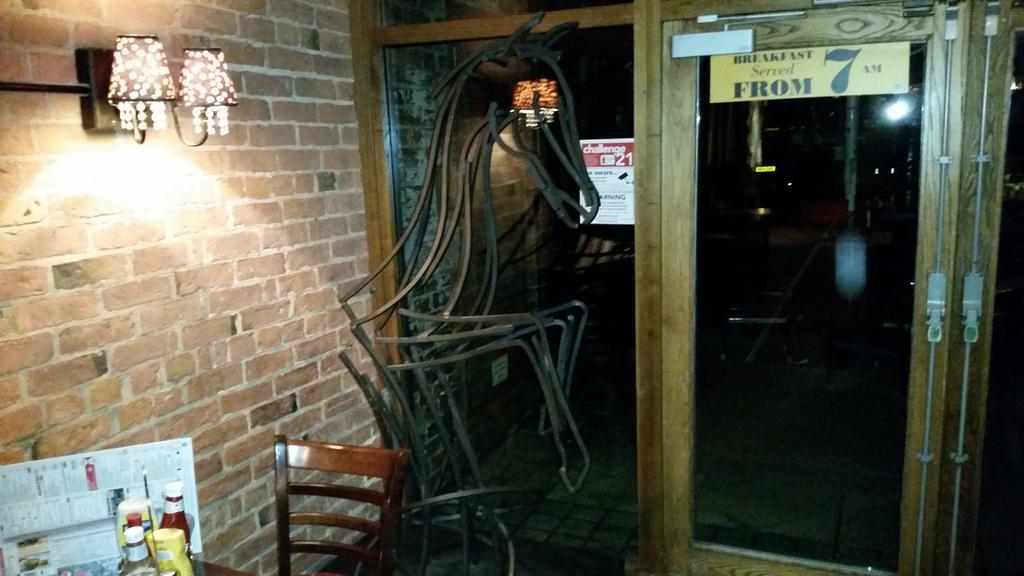 The Three Tuns Hotel Wetherspoon ثيرسك المظهر الخارجي الصورة